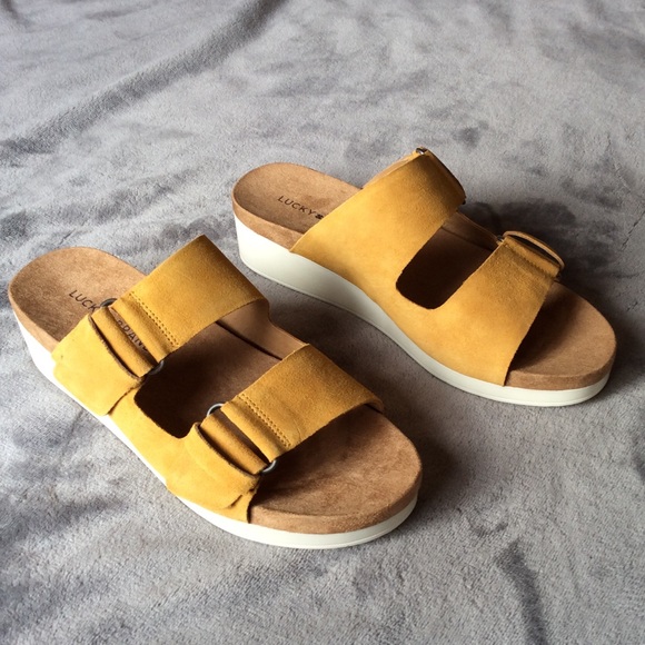 NIB Lucky Brand Feniya Leather Sandal - Picture 3 of 4